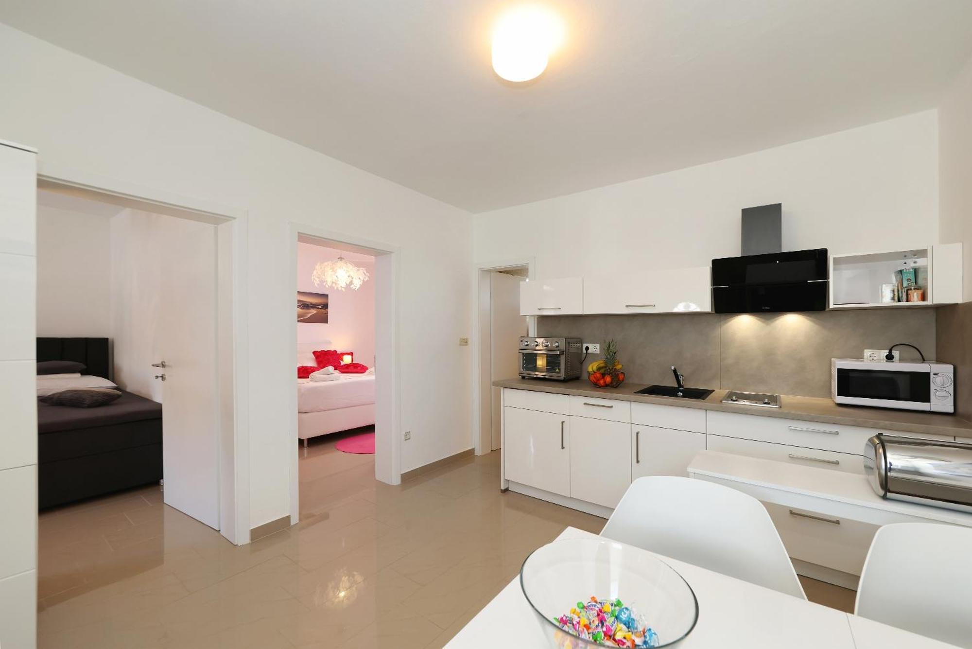 Apartments Rosini, 300M From The Beach With Shared Tavern And Bikes, Nin Zewnętrze zdjęcie