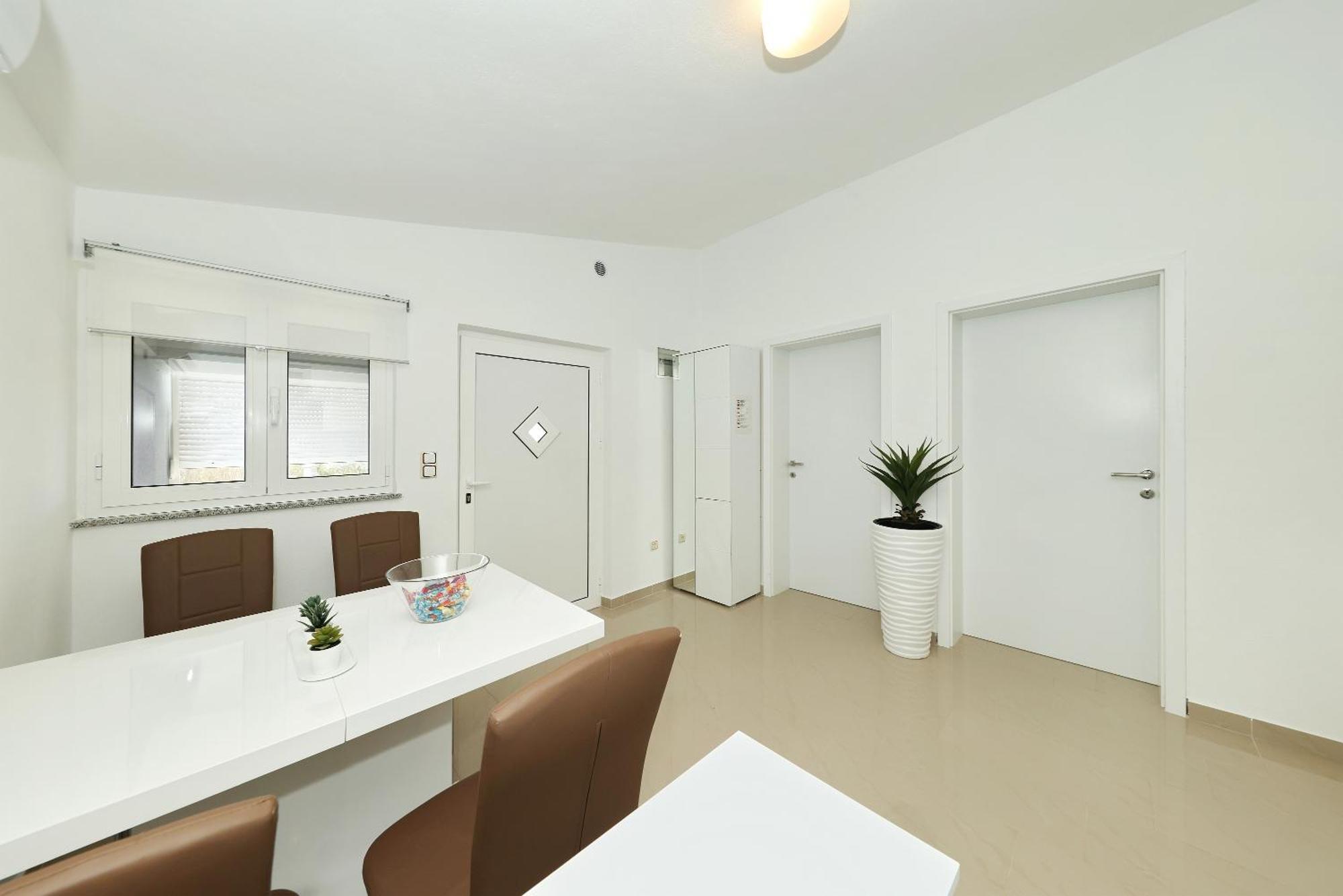 Apartments Rosini, 300M From The Beach With Shared Tavern And Bikes, Nin Zewnętrze zdjęcie