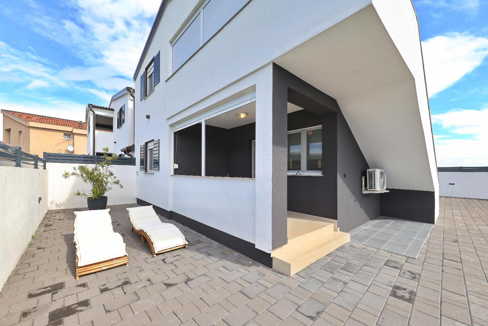 Apartments Rosini, 300M From The Beach With Shared Tavern And Bikes, Nin Zewnętrze zdjęcie